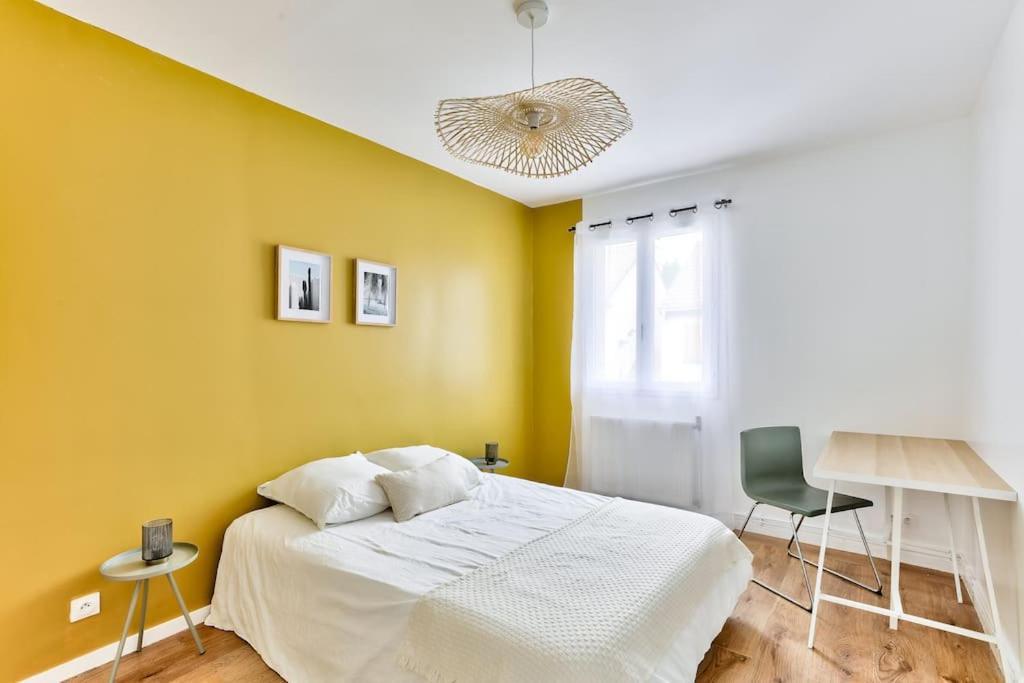 Villa Paris Nord: Tranquil Retreat with Private Parking and Garden Epinay-sur-Seine Exterior photo